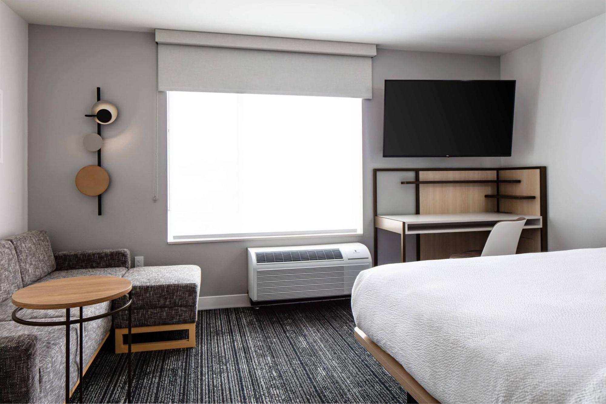 Towneplace Suites By Marriott Milwaukee West Bend Zewnętrze zdjęcie